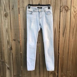 Light wash stretch skinny jeans
